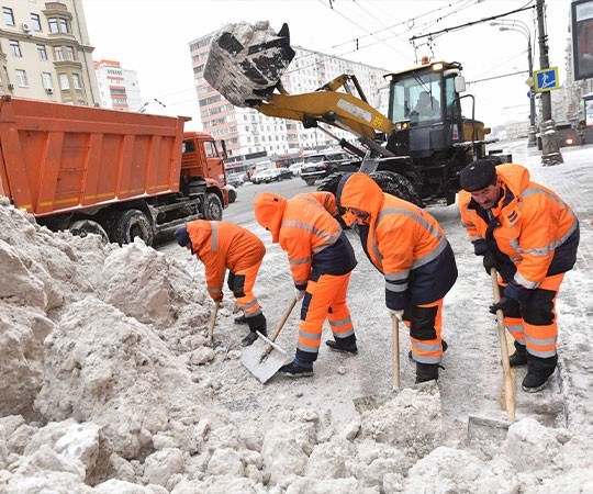 Уборка снега в Вышнем Волочке и  Тверской области