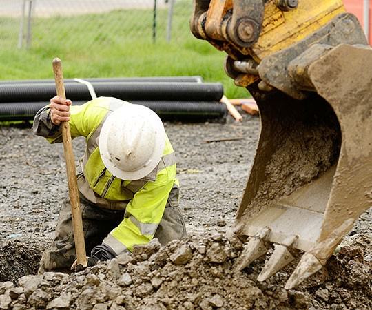 Земляные работы в Вышнем Волочке и  Тверской области